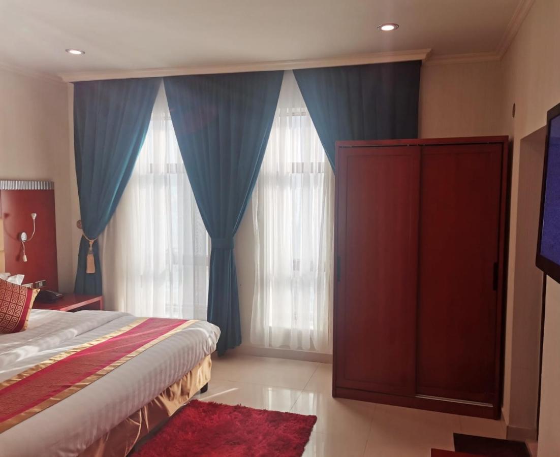Villa Park Khobar Extérieur photo