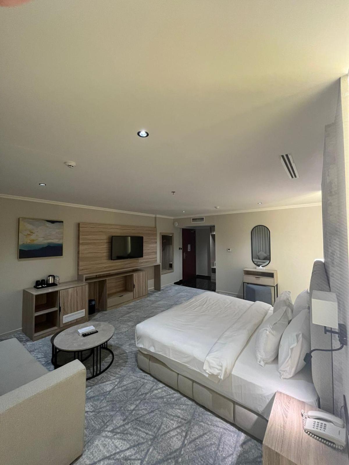 Villa Park Khobar Extérieur photo