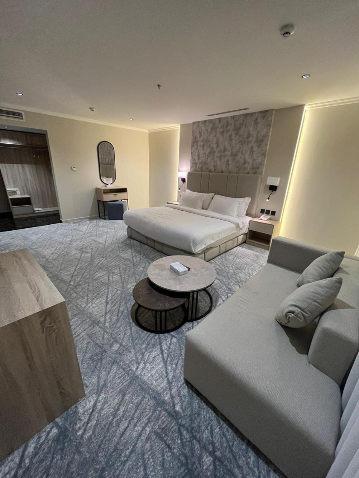 Villa Park Khobar Extérieur photo